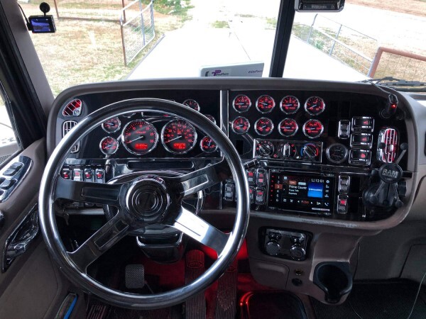 Standard NAMUX3 dash (250K baud rate - traditional round analog gauges behind the steering wheel)